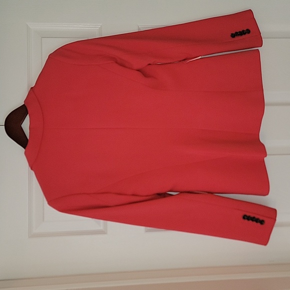 Le Chateau Blazer - Picture 3 of 3